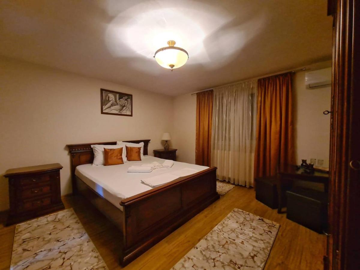 Отель Casa Luca Moldova Noua Экстерьер фото